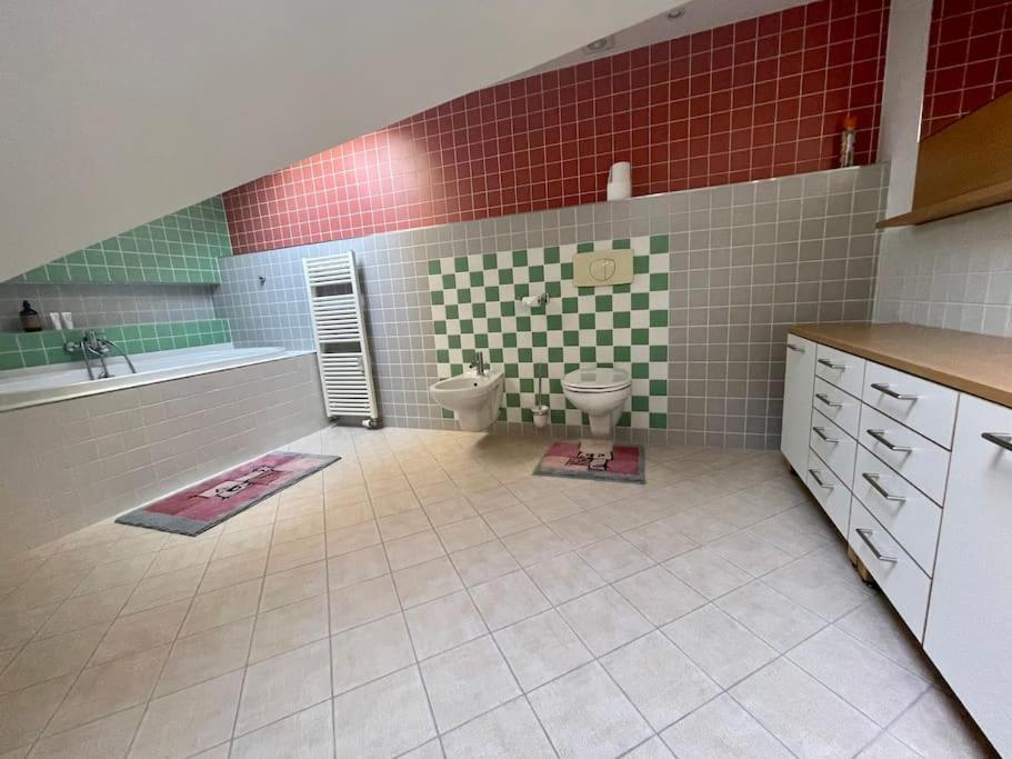 Huge Two Floor Apartment On The Park Colonnade With Free Parking For One Car, 160 Sqm Karlsbad Buitenkant foto